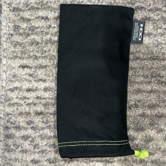 Boys youth Oakley eyeglass frames. Used, but in EUC. - Picture 8 of 8